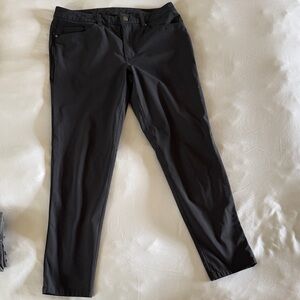 Black Slim Fit Lululemon Pants